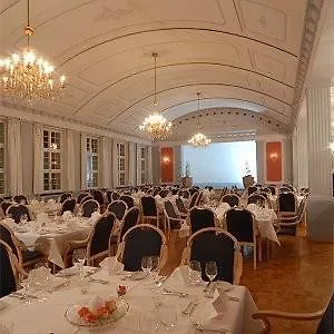 Landschloss 3* Korntal-Münchingen