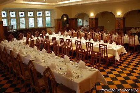 Landschloss 3* 科尔塔尔·穆勤根