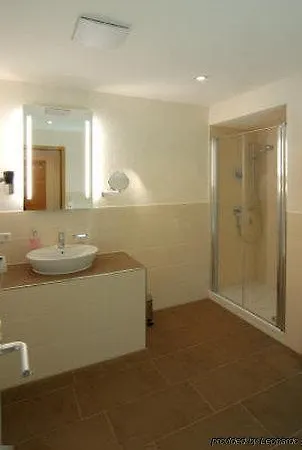 Landschloss Hotel 3*
